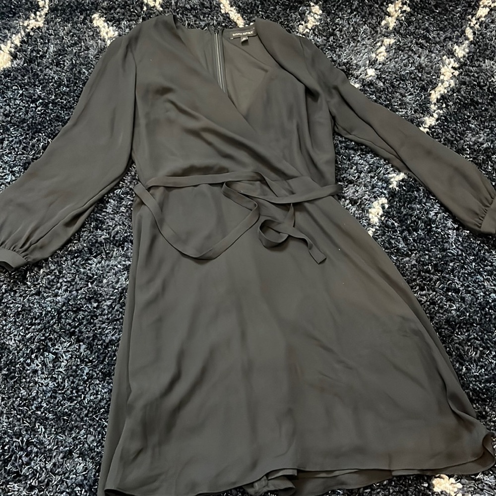Black Banana Republic wrap dress size 6